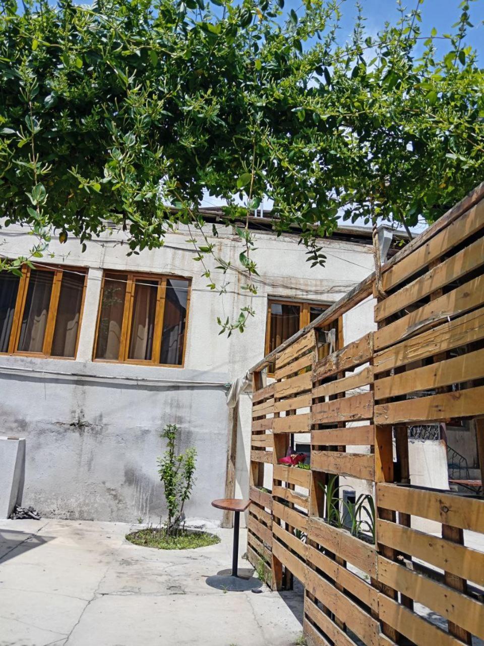 Hotel House 56 Erivan Exterior foto